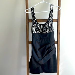 Size 9- semi- formal dress